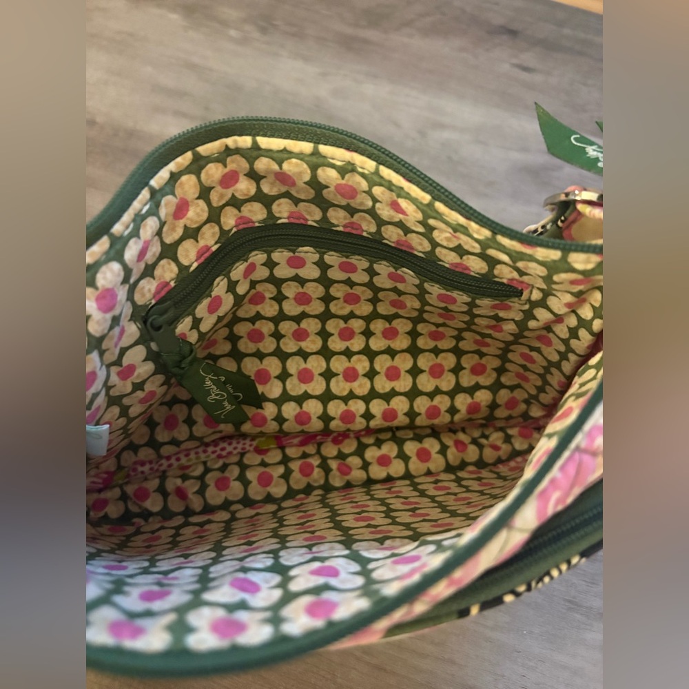 Vera Bradley Crossbody Bag - Picture 4 of 9